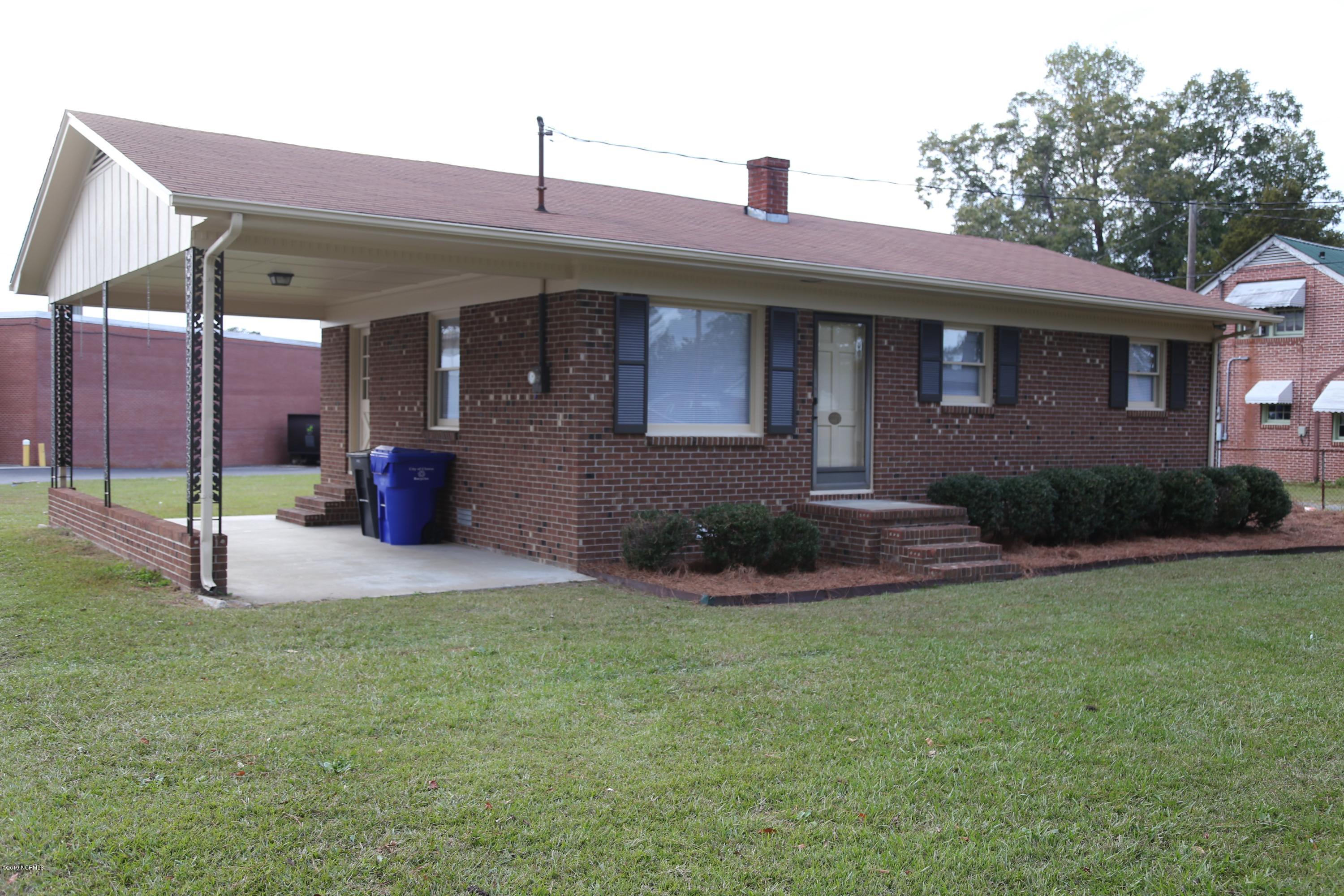 605 Raleigh Road Clinton, NC 28328 - Photo 4 of 29 IMG_7990