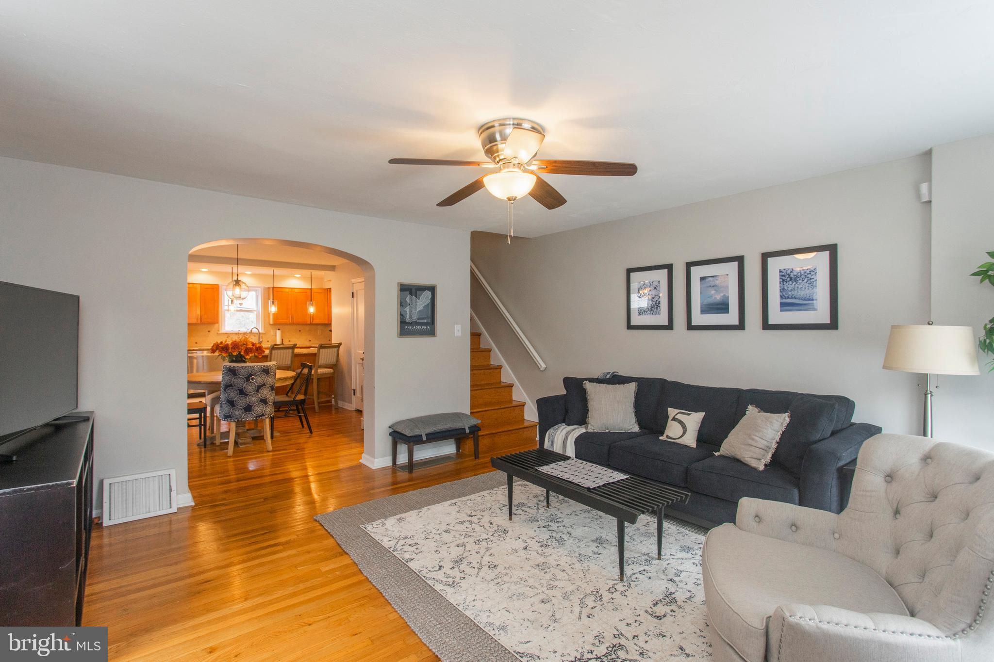 558 Overlook Road Philadelphia, PA 19128 - Photo 4 of 39