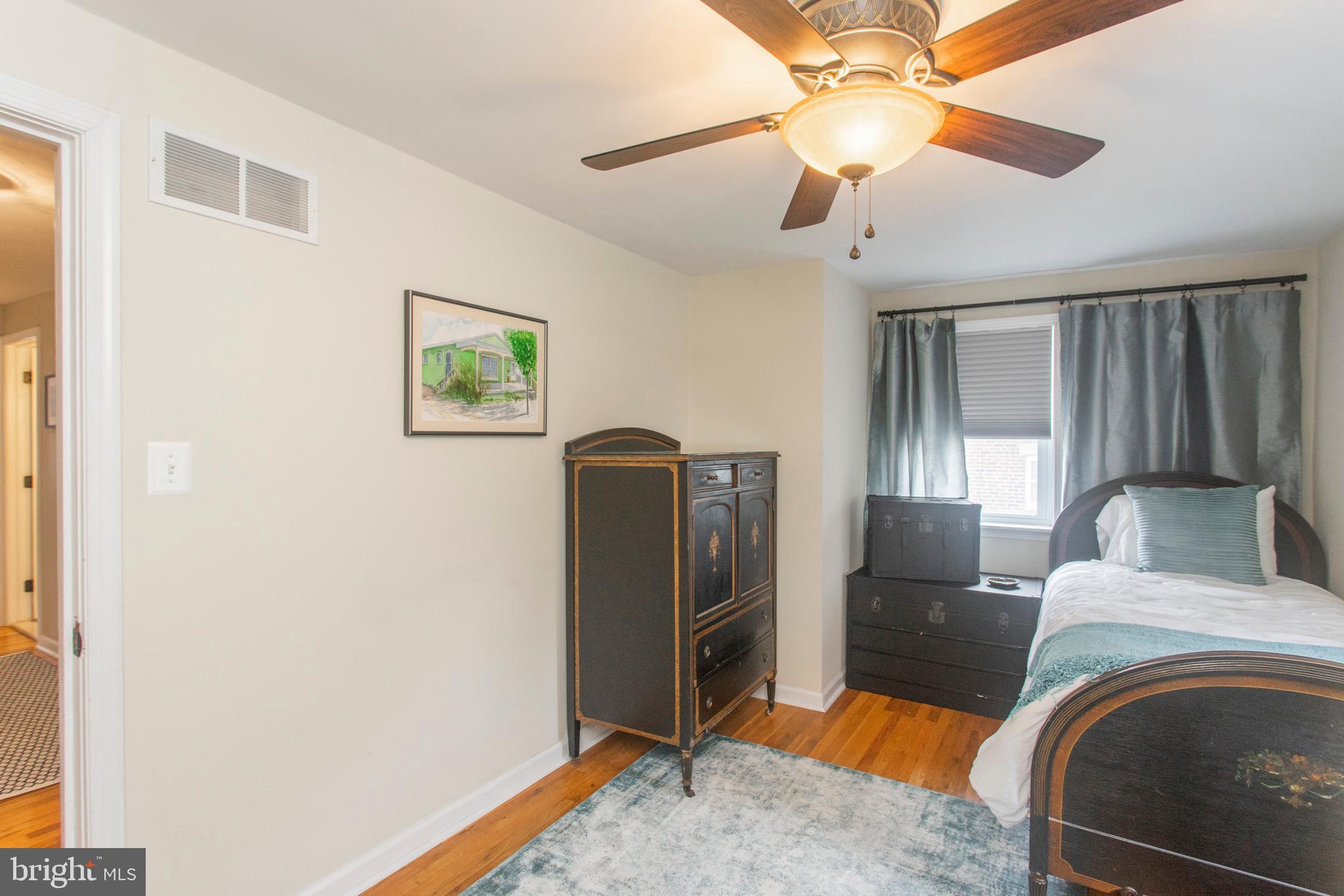558 Overlook Road Philadelphia, PA 19128 - Photo 31 of 39