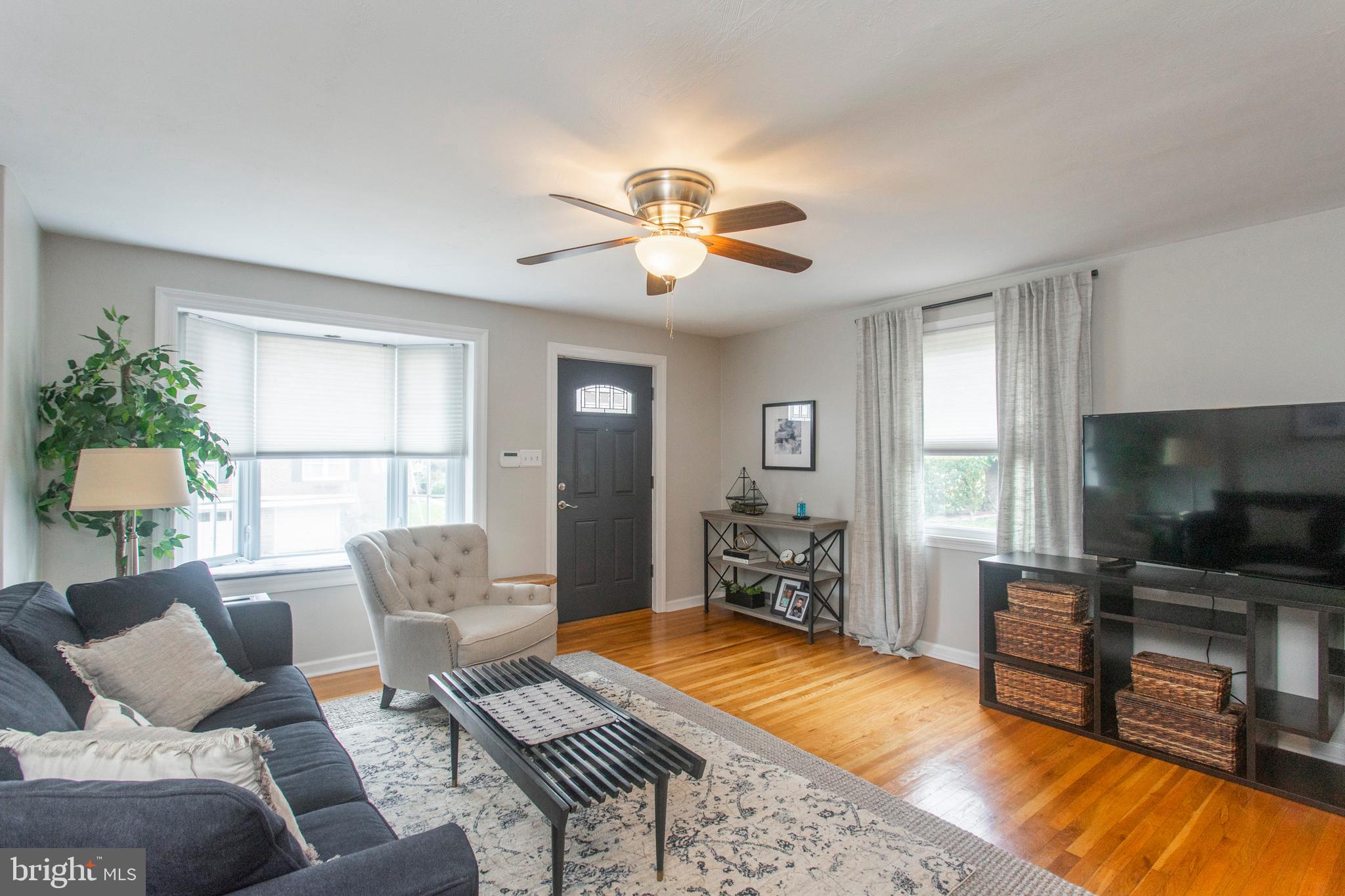 558 Overlook Road Philadelphia, PA 19128 - Photo 7 of 39