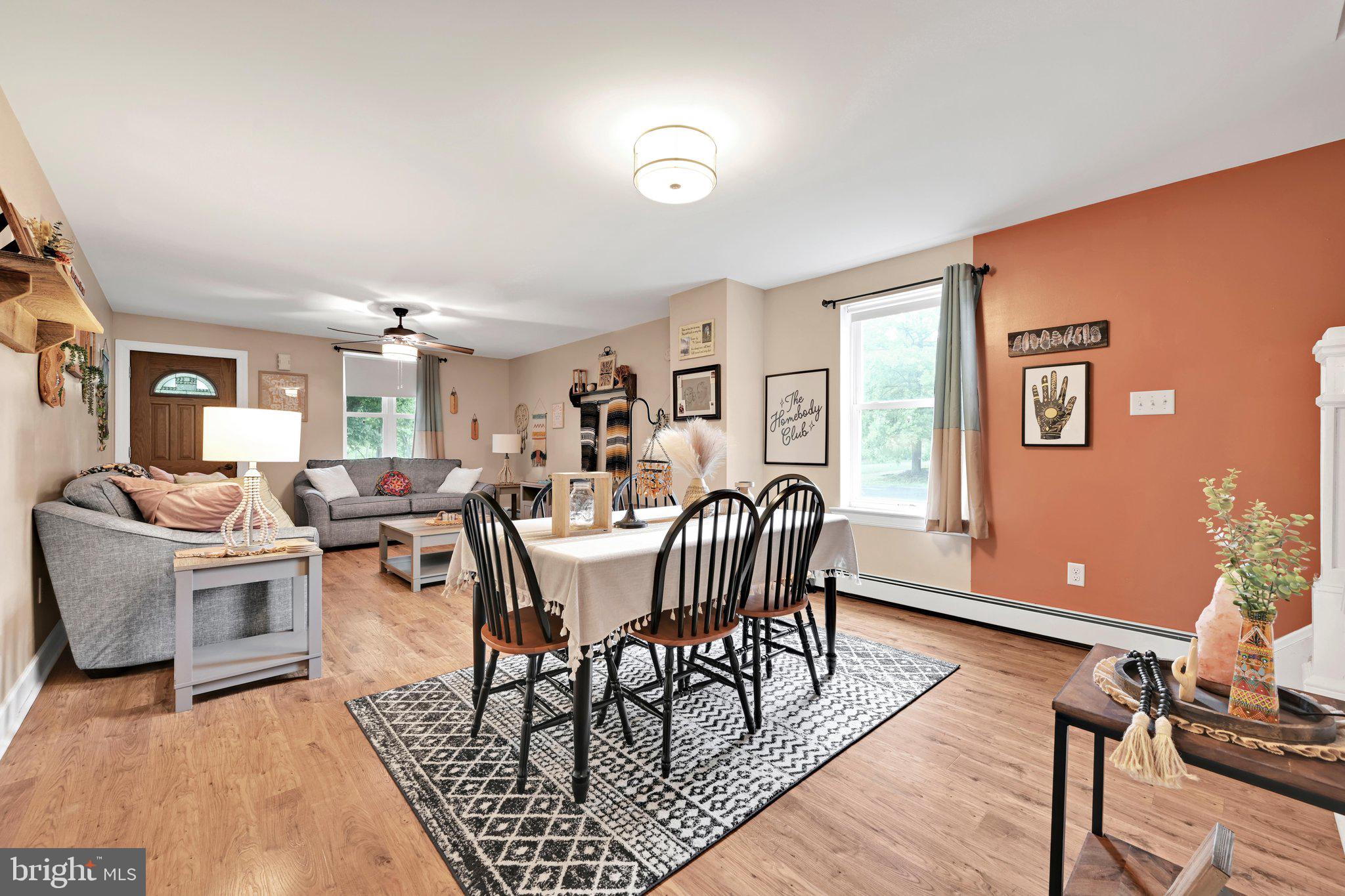 17 Southwest Lawn Road Pottsville, PA 17901 - Photo 11 of 31 Dining Area