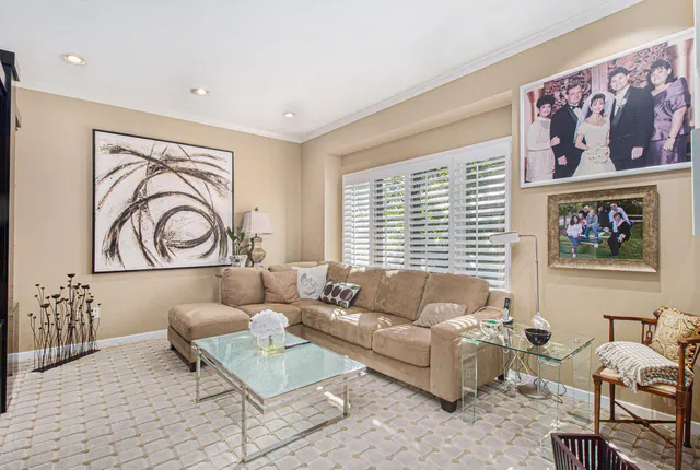 $575,000 | 4826 Cliffside Drive, Unit 18, West Bloomfield, MI 48323