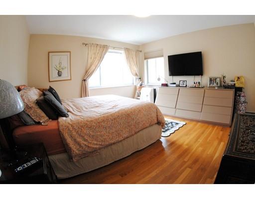 26 Morses Pond Road Wellesley, MA 01760 - Photo 10 of 28