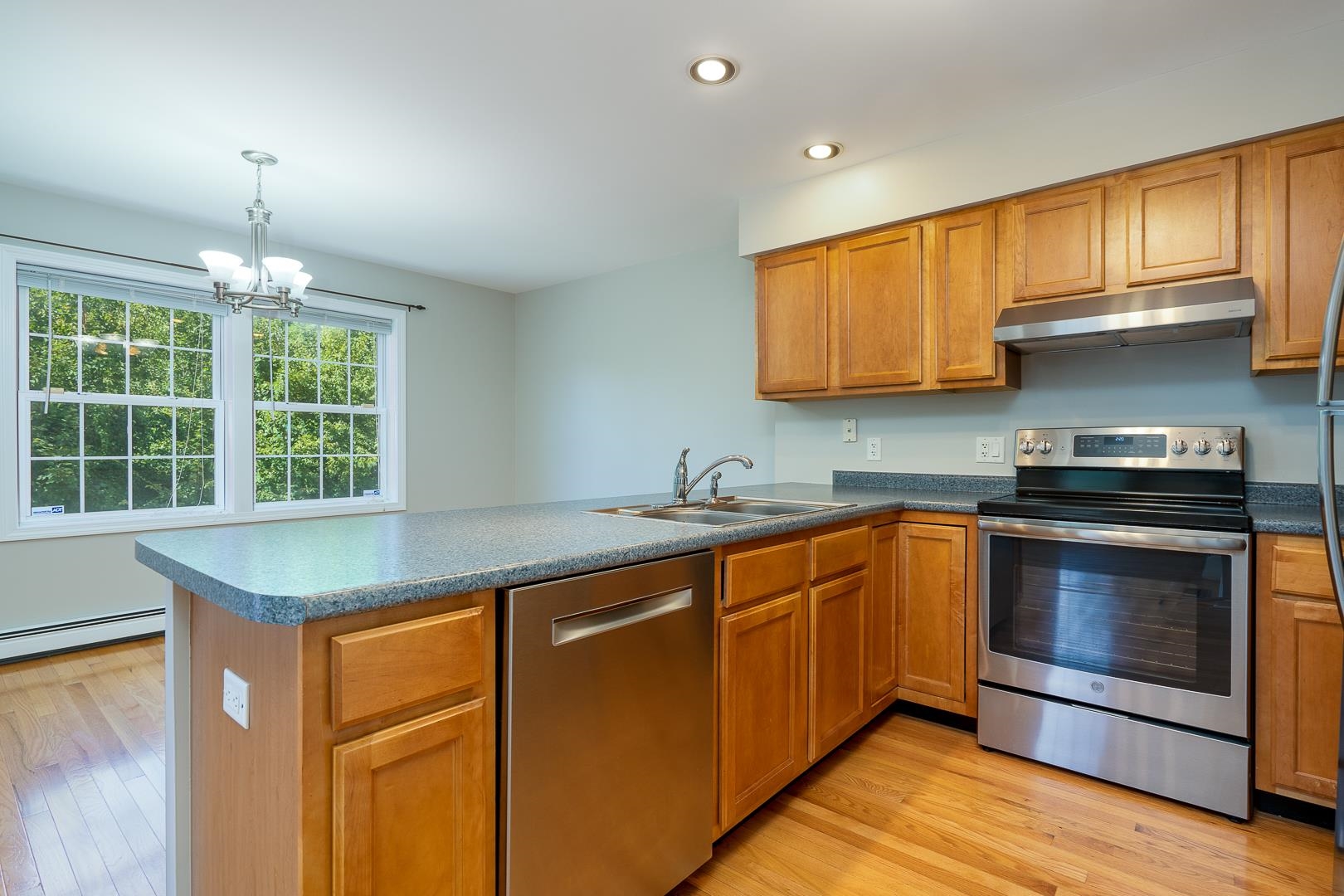 1465 Hooksett Road, Unit 1001 Hooksett, NH 03106 - Photo 3 of 34