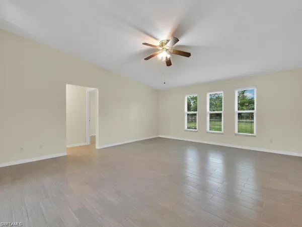 $3,600 | 260 12th Street Southeast, Naples, FL 34117