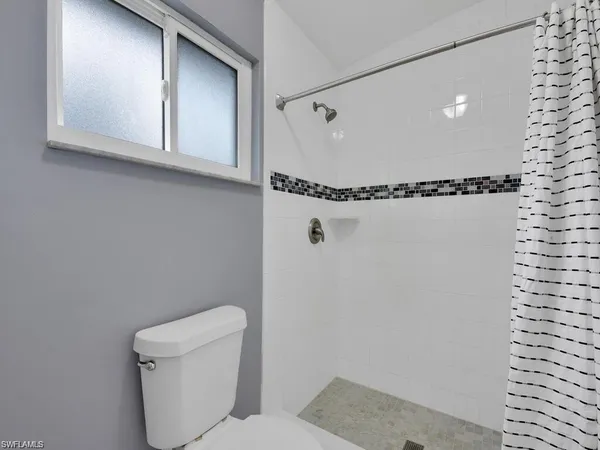 $3,600 | 260 12th Street Southeast, Naples, FL 34117