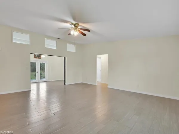 $3,600 | 260 12th Street Southeast, Naples, FL 34117