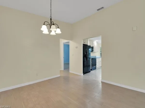 $3,600 | 260 12th Street Southeast, Naples, FL 34117