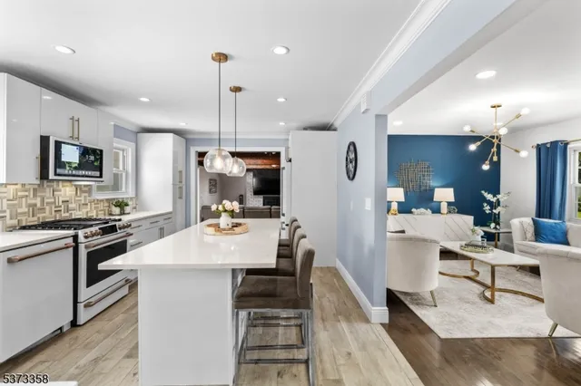 $700,000 | 12 Kingston Road, Wayne, NJ 07470