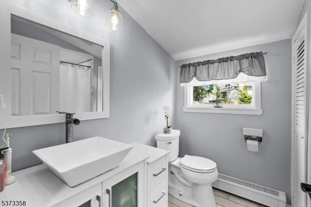 $700,000 | 12 Kingston Road, Wayne, NJ 07470