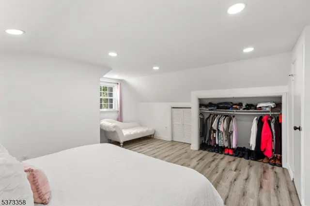 $700,000 | 12 Kingston Road, Wayne, NJ 07470