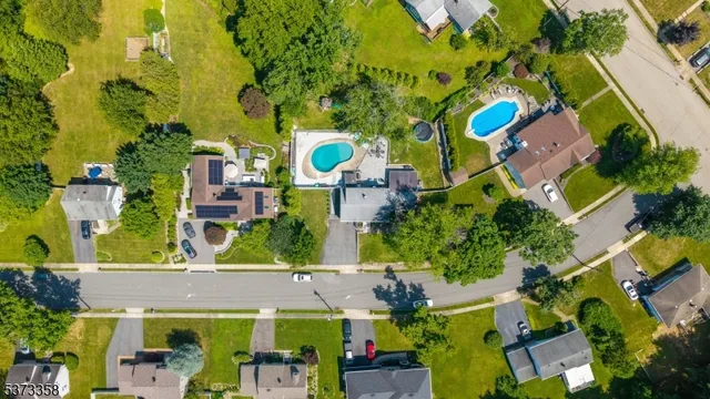 $700,000 | 12 Kingston Road, Wayne, NJ 07470