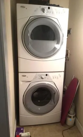 $2,400 | 14 Lockwood Drive, Unit 2E, Charleston, SC 29401