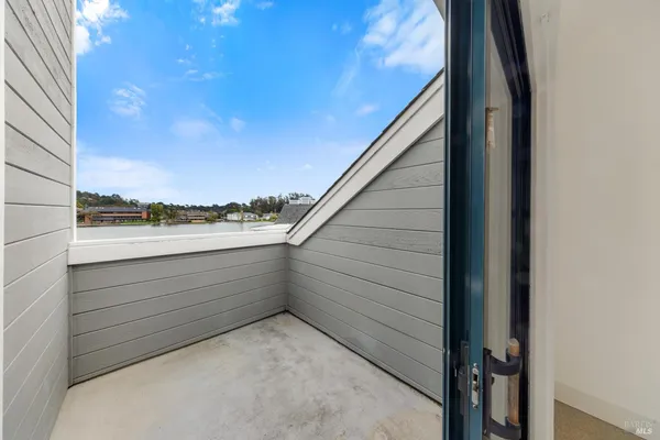 $1,585,000 | 6033 Shelter Bay Avenue, Mill Valley, CA 94941