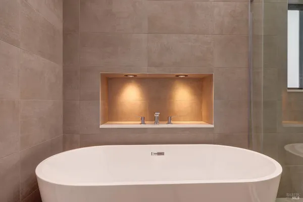 $1,585,000 | 6033 Shelter Bay Avenue, Mill Valley, CA 94941