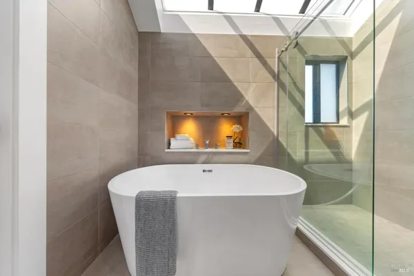 $1,585,000 | 6033 Shelter Bay Avenue, Mill Valley, CA 94941