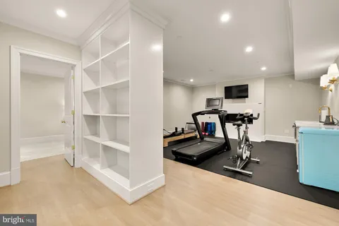 $4,100,000 | 5537 Hawthorne Place Northwest, Washington, DC 20016