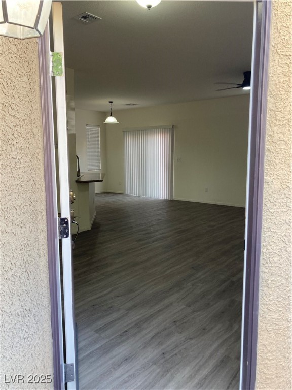 9512 Knopfler Lane Las Vegas, NV 89148 - Photo 3 of 23