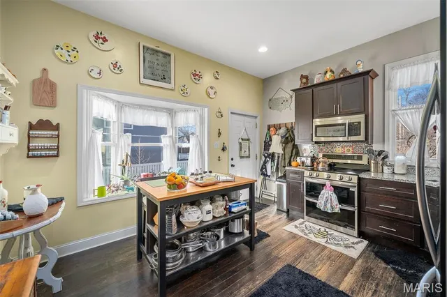 $275,000 | 917 North 5th Street, St. Charles, MO 63301