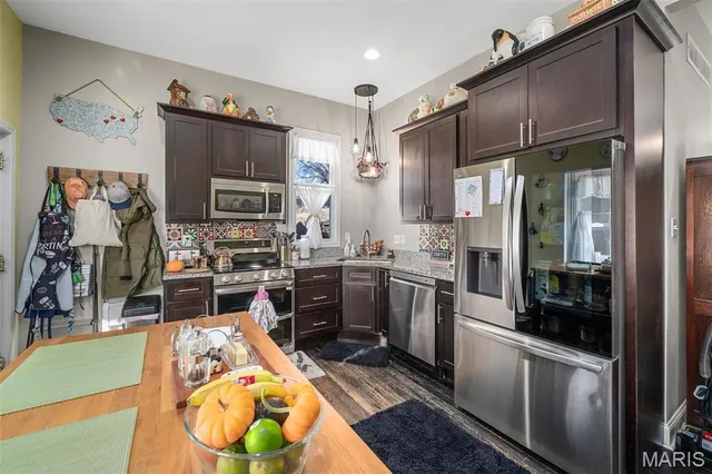 $275,000 | 917 North 5th Street, St. Charles, MO 63301