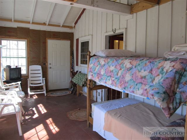 325 Rustic Road West Jefferson, NC 28694 - Photo 11 of 13 Gallery Image 11