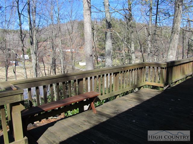 325 Rustic Road West Jefferson, NC 28694 - Photo 4 of 13 Gallery Image 4