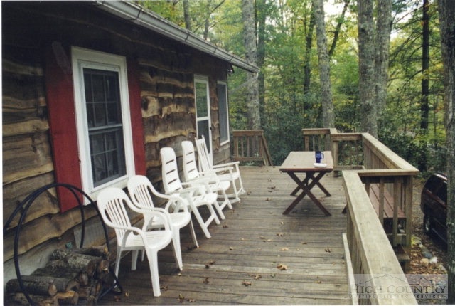 325 Rustic Road West Jefferson, NC 28694 - Photo 6 of 13 Gallery Image 6
