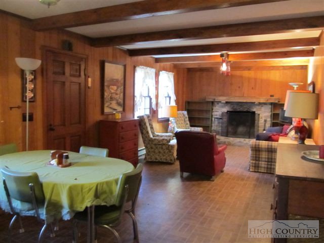 325 Rustic Road West Jefferson, NC 28694 - Photo 9 of 13 Gallery Image 9