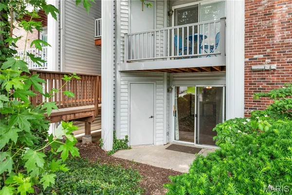 $155,000 | 7611 Triwoods Drive, Unit D, Shrewsbury, MO 63119