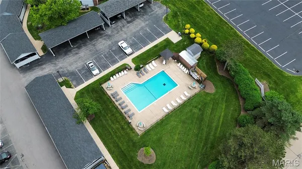 $155,000 | 7611 Triwoods Drive, Unit D, Shrewsbury, MO 63119