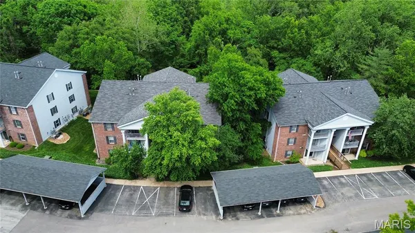 $155,000 | 7611 Triwoods Drive, Unit D, Shrewsbury, MO 63119