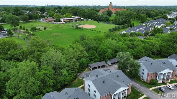 $155,000 | 7611 Triwoods Drive, Unit D, Shrewsbury, MO 63119