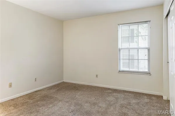 $155,000 | 7611 Triwoods Drive, Unit D, Shrewsbury, MO 63119