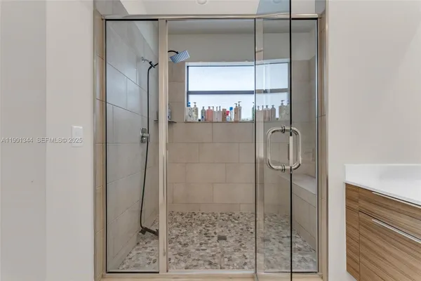 $1,275,000 | 8822 Northwest 161st Terrace, Miami Lakes, FL 33018