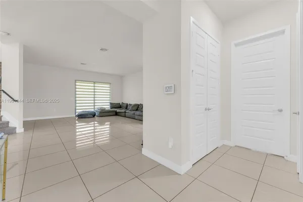 $1,275,000 | 8822 Northwest 161st Terrace, Miami Lakes, FL 33018
