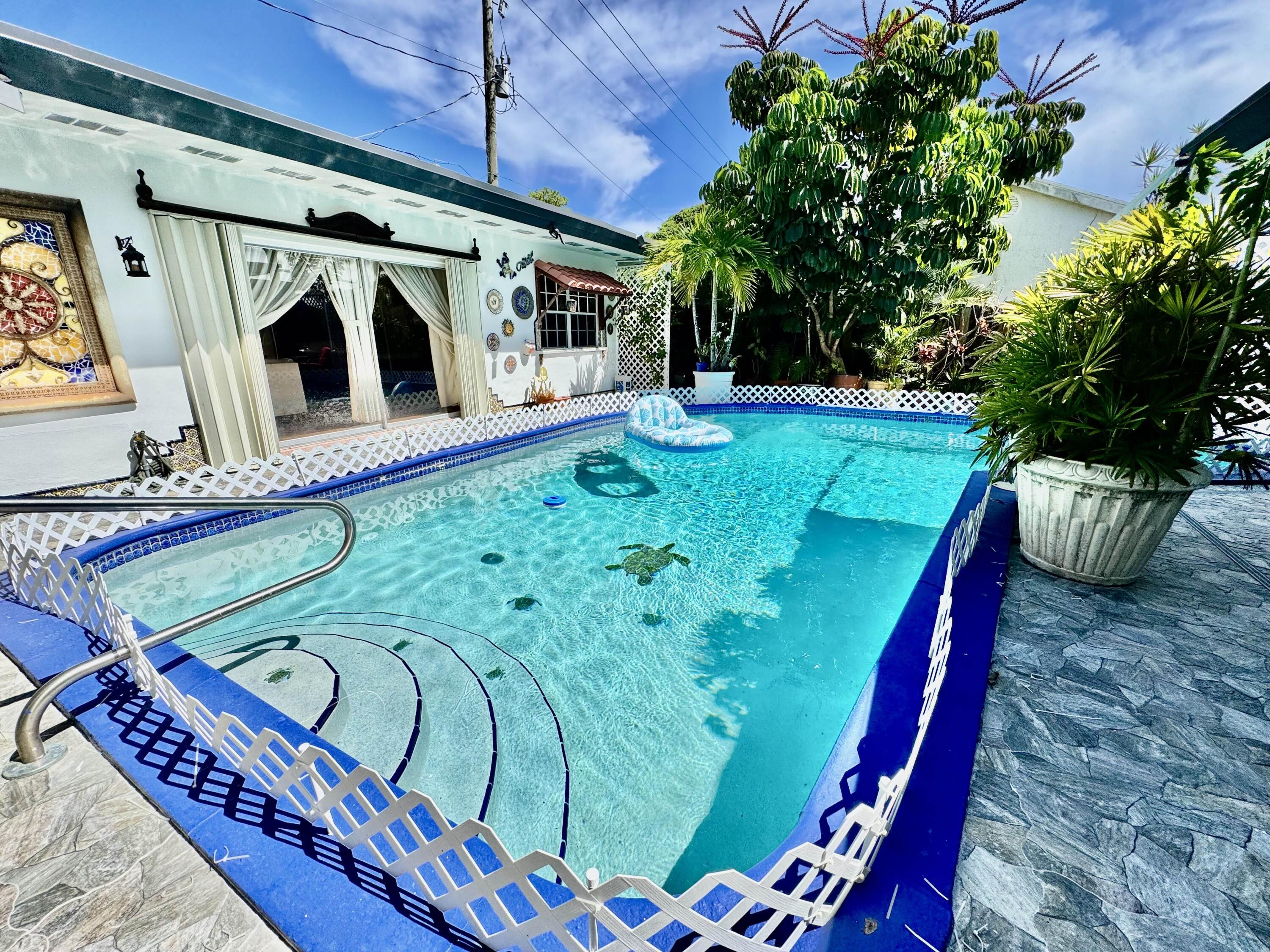 2802 Southwest 4th Street Boynton Beach, FL 33435 - Photo 33 of 42 a view of an outdoor space