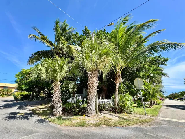 $1,240,000 | 2802 Southwest 4th Street, Boynton Beach, FL 33435