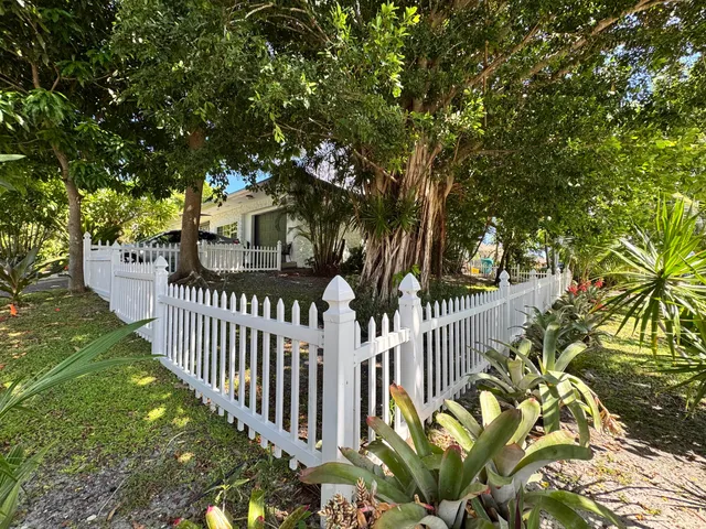 $1,240,000 | 2802 Southwest 4th Street, Boynton Beach, FL 33435