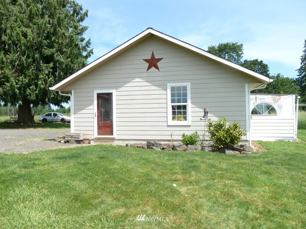 303 South Military Road Winlock, WA 98596 - Photo 16 of 25