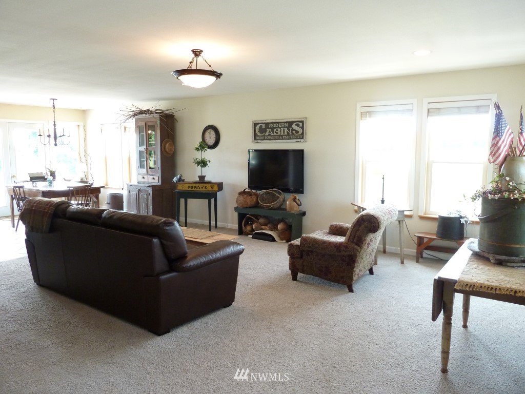303 South Military Road Winlock, WA 98596 - Photo 18 of 25
