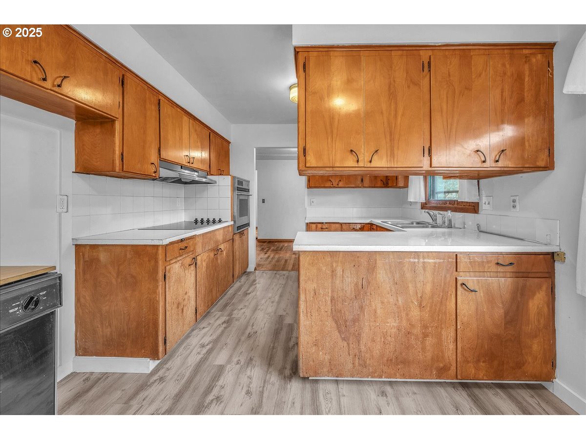 1550 Southeast 4th Street Gresham, OR 97080 - Photo 14 of 38