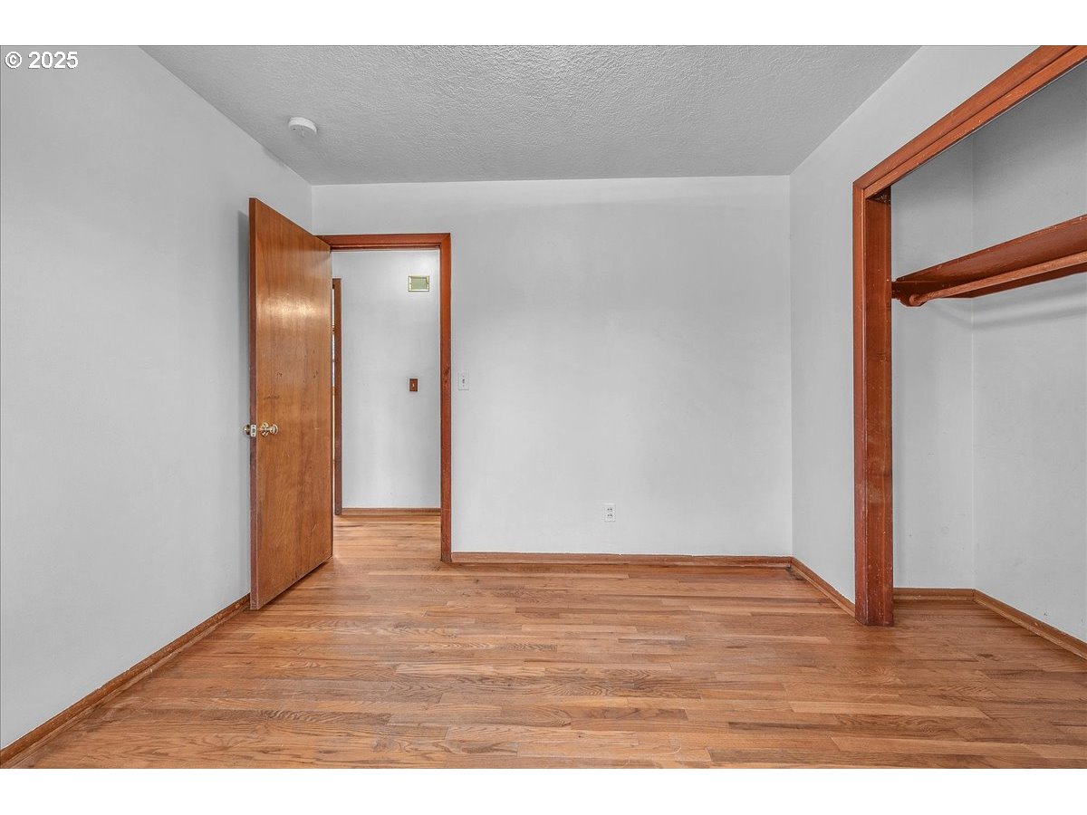 1550 Southeast 4th Street Gresham, OR 97080 - Photo 25 of 38