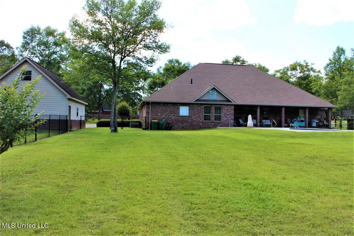 5518 Huckleberry Lane Moss Point, MS 39562 - Photo 12 of 56 FDE2D01A-E09B-4389-89F5-7F32DEBA92C8