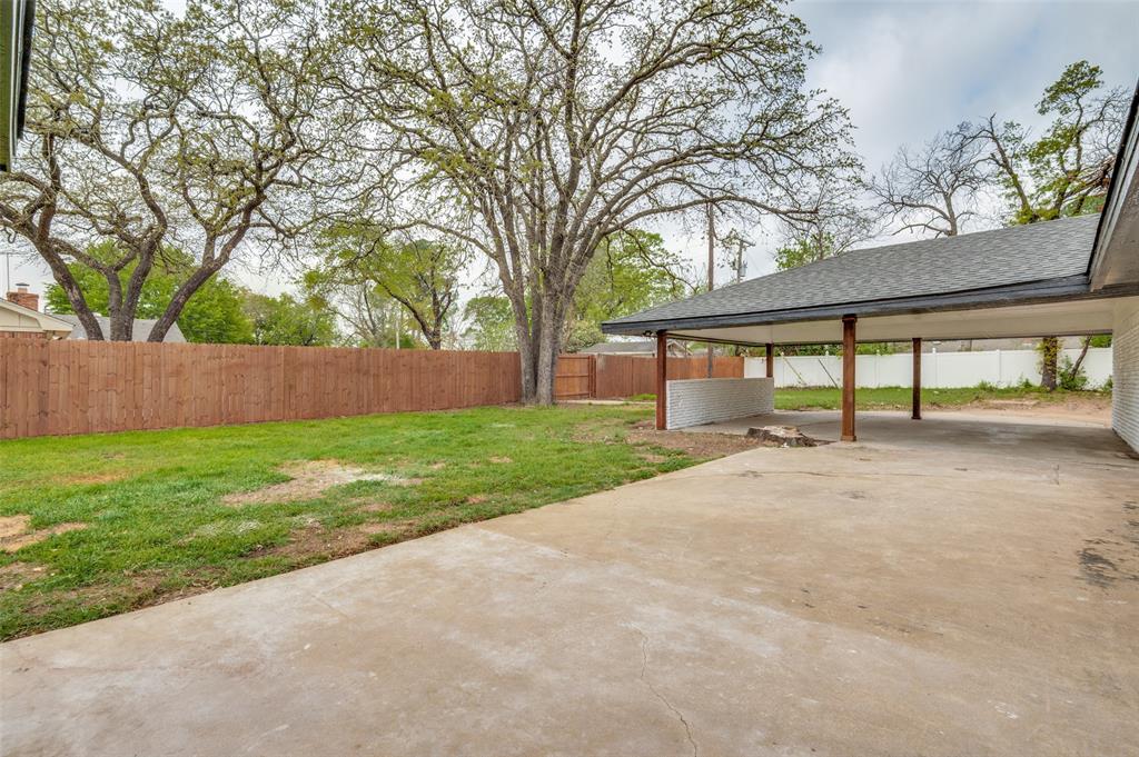 6016 Jacqueline Road Fort Worth, TX 76112 - Photo 32 of 35