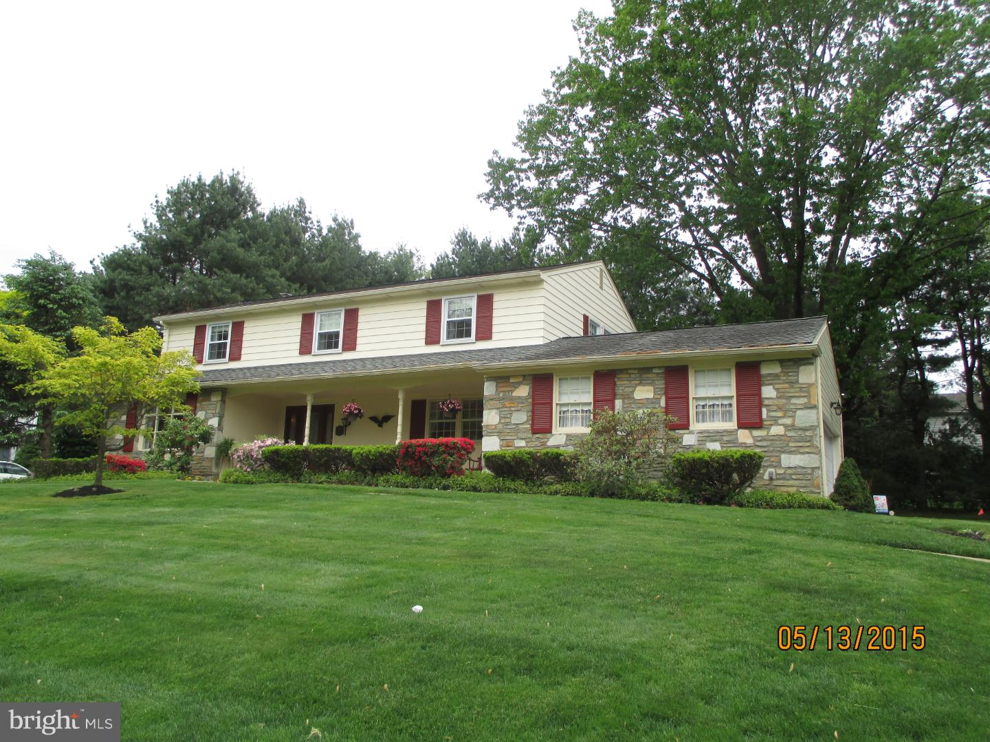 442 Sugarmill Road Huntingdon Valley, PA 19006 - Photo 2 of 24