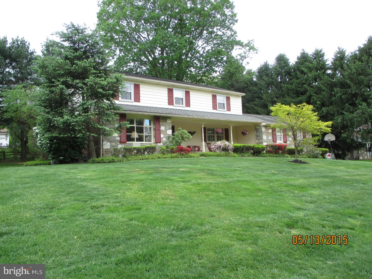 442 Sugarmill Road Huntingdon Valley, PA 19006 - Photo 3 of 24