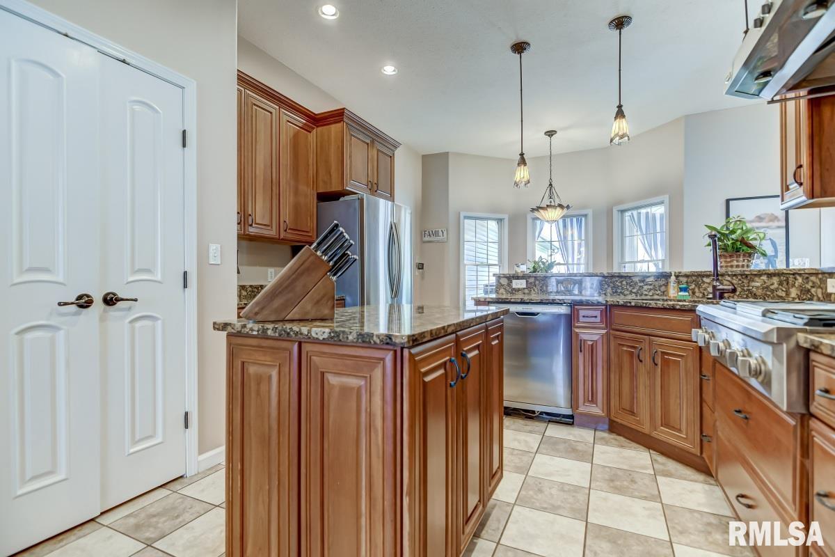 270 White Road Glenarm, IL 62536 - Photo 16 of 46 Gallery Image 16