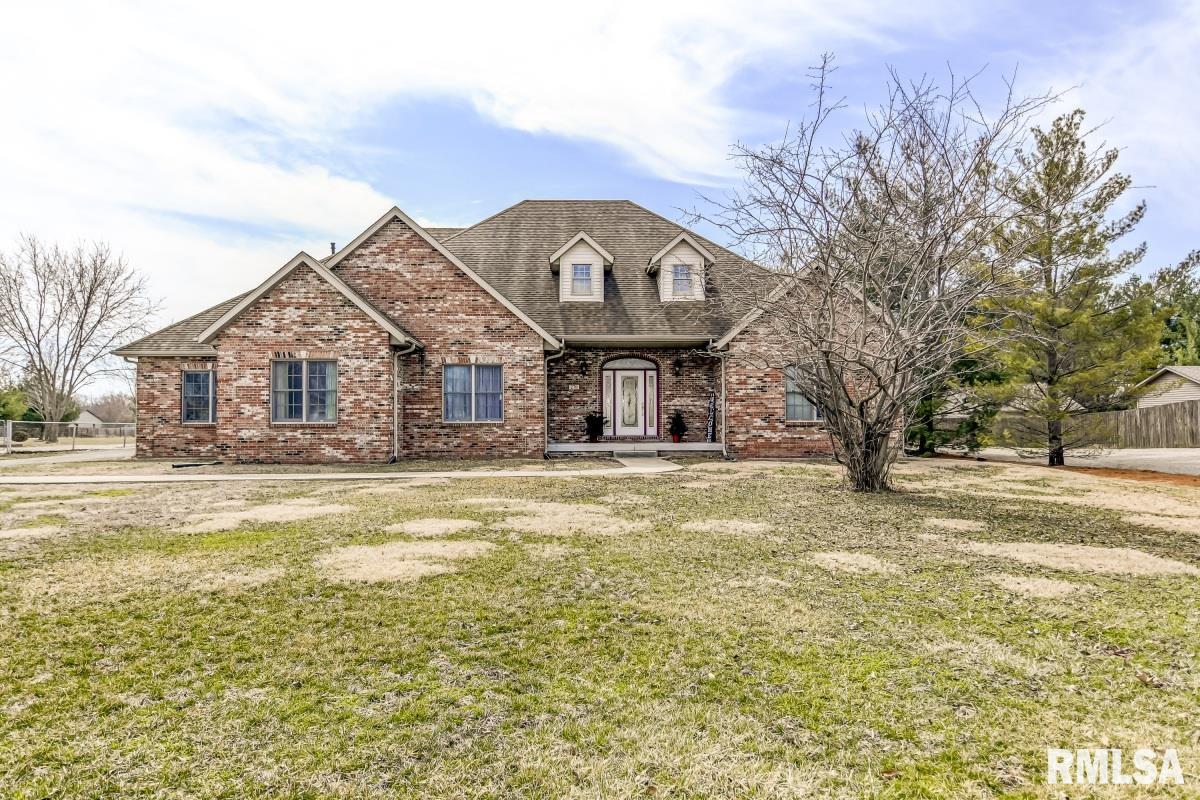 270 White Road Glenarm, IL 62536 - Photo 2 of 46 Gallery Image 2
