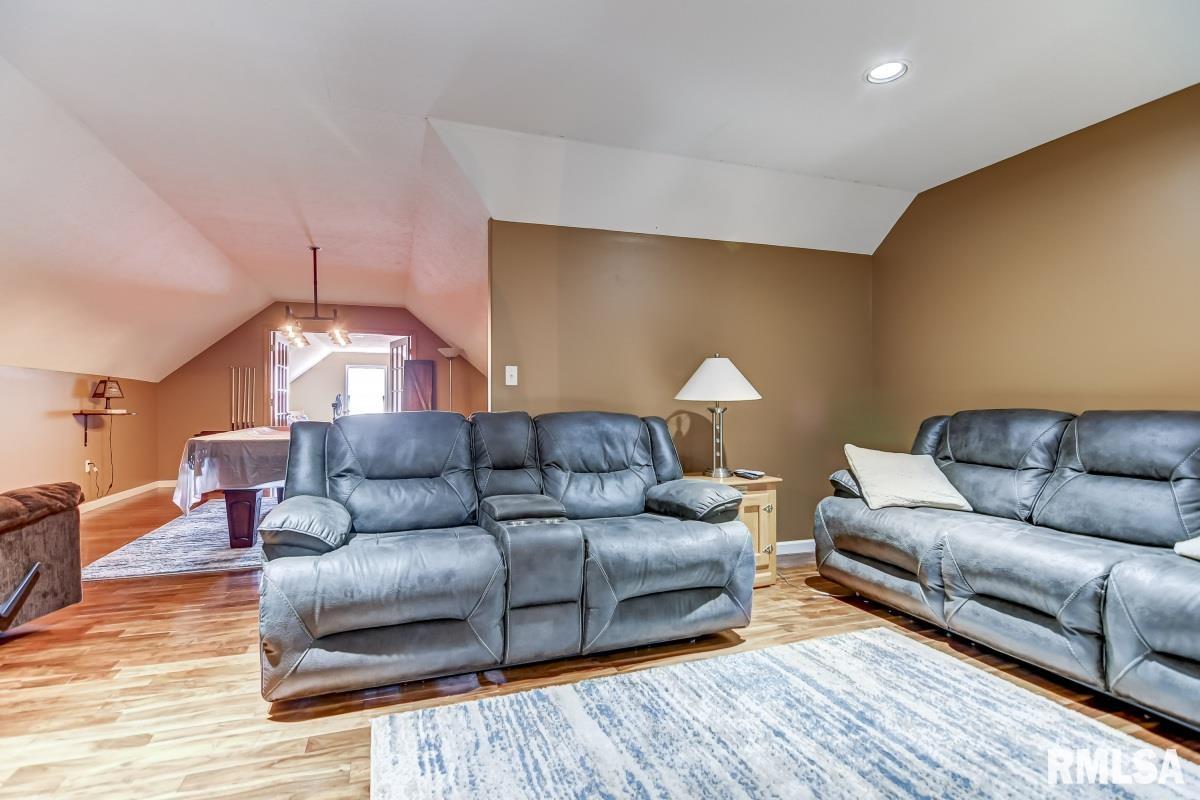 270 White Road Glenarm, IL 62536 - Photo 33 of 46 Gallery Image 33