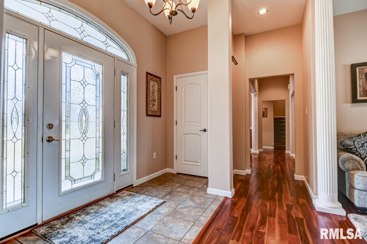 270 White Road Glenarm, IL 62536 - Photo 4 of 46 Gallery Image 4